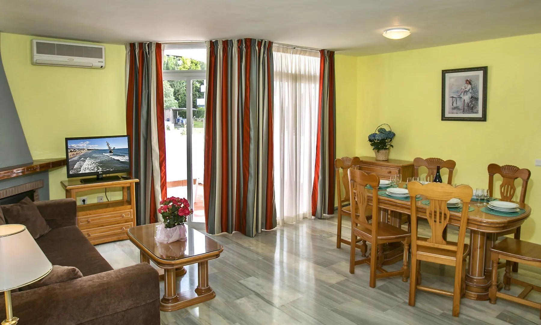 Aparthotel Ona Campanario Sitio de Calahonda