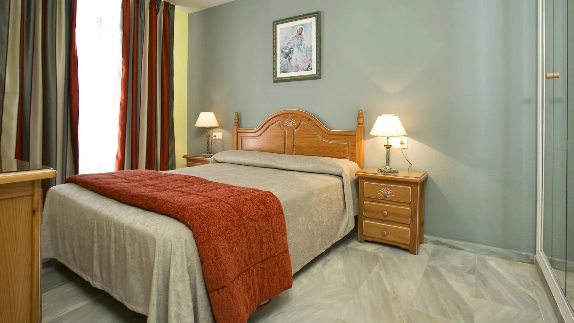 Aparthotel Ona Campanario Sitio de Calahonda 3*,