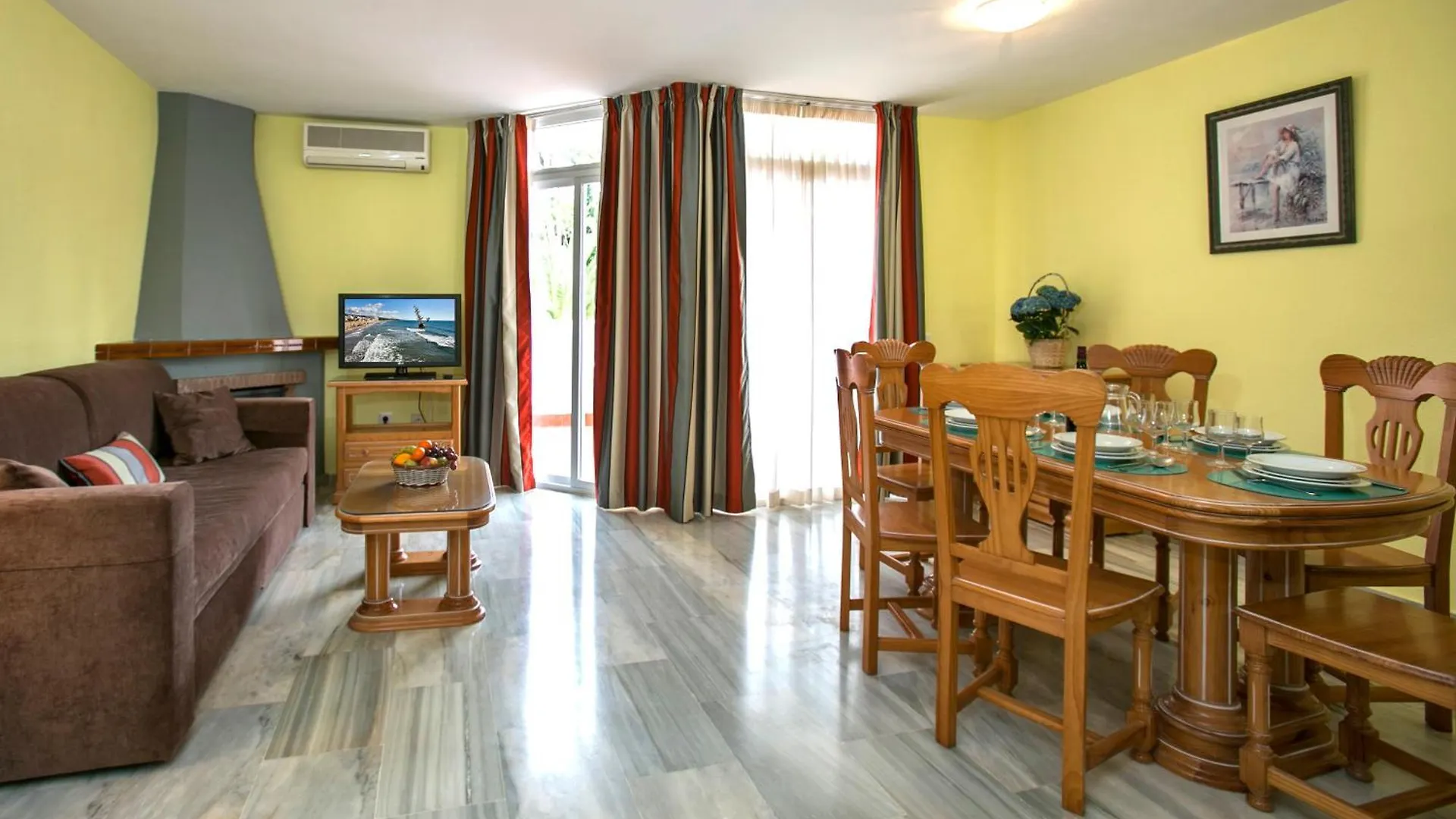 Aparthotel Ona Campanario Sitio de Calahonda 3*,  Hiszpania